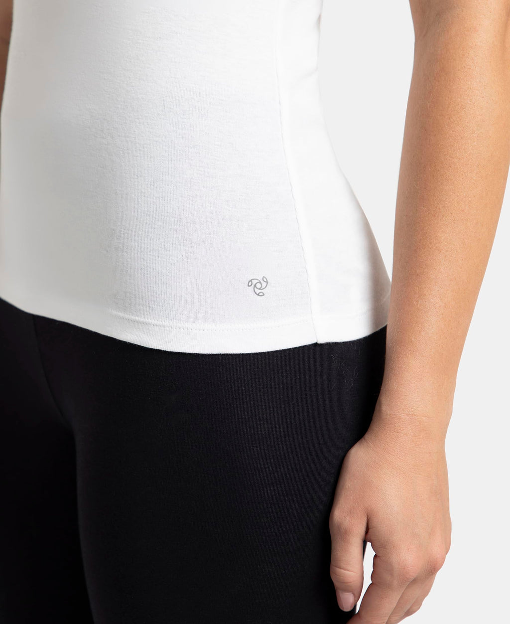 Jockey Women's Slim Fit Tank Top A113 – White (Size XL)